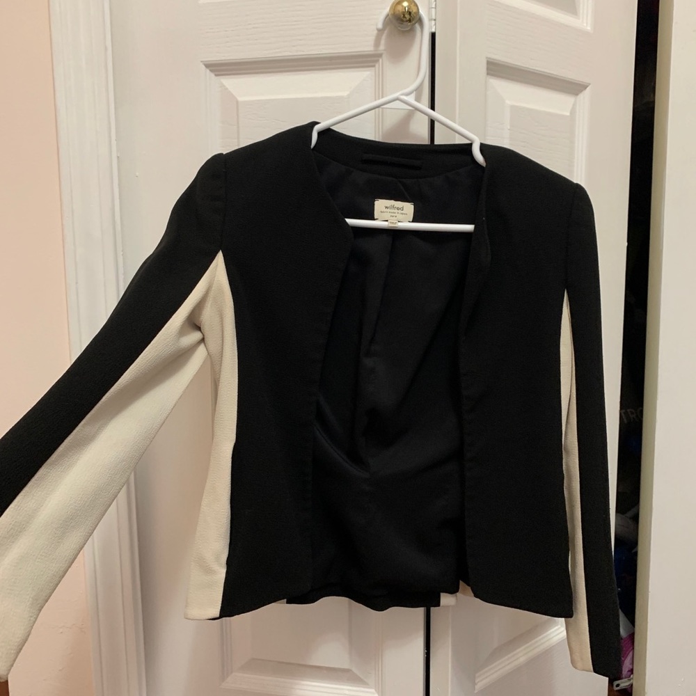 Aritzia Wilfred blazer Two tone